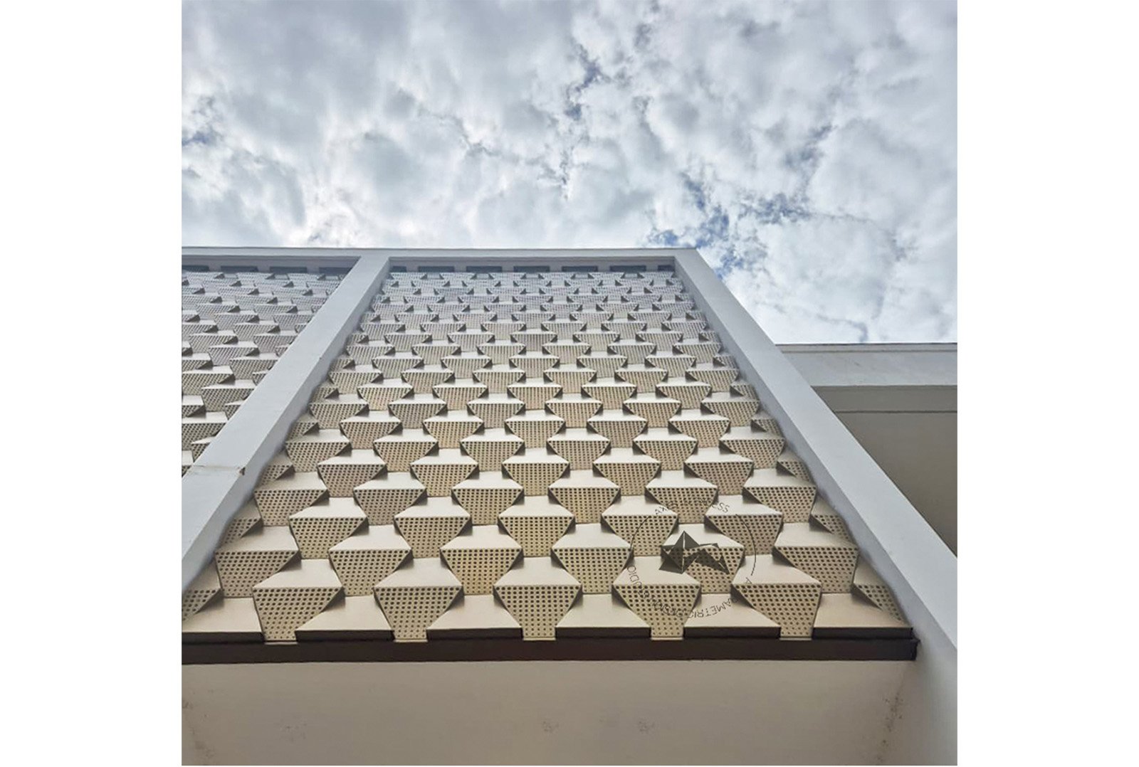 3D aluminium facade panels by Axes in excess