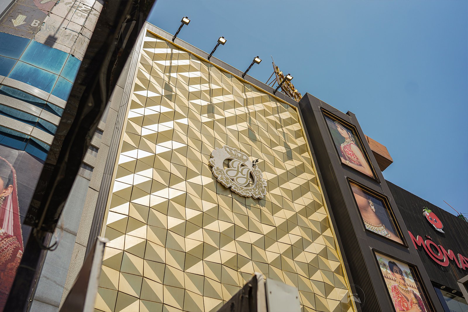 Modern retail facade with architectural aluminium panels