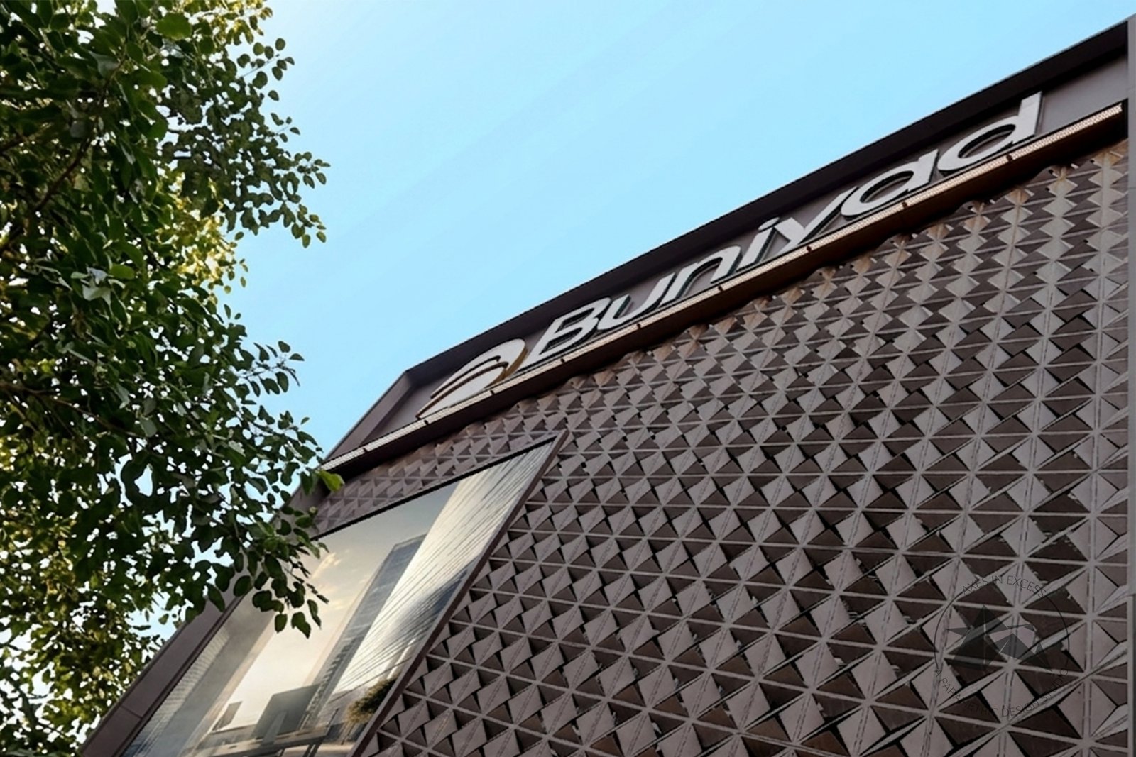 Contemporary commercial facade with 3D aluminium panels