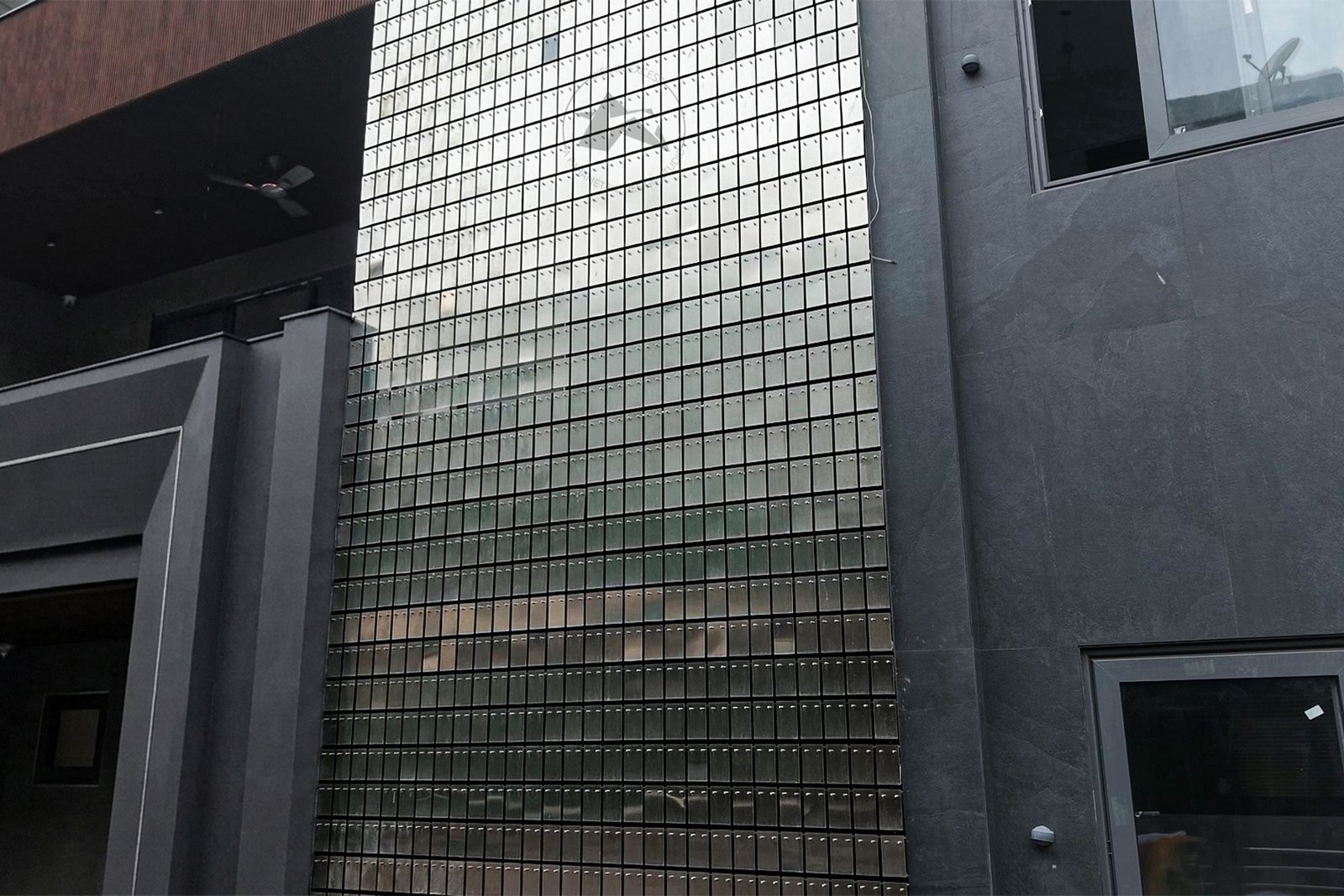 Kinetic facade for private residence in Delhi