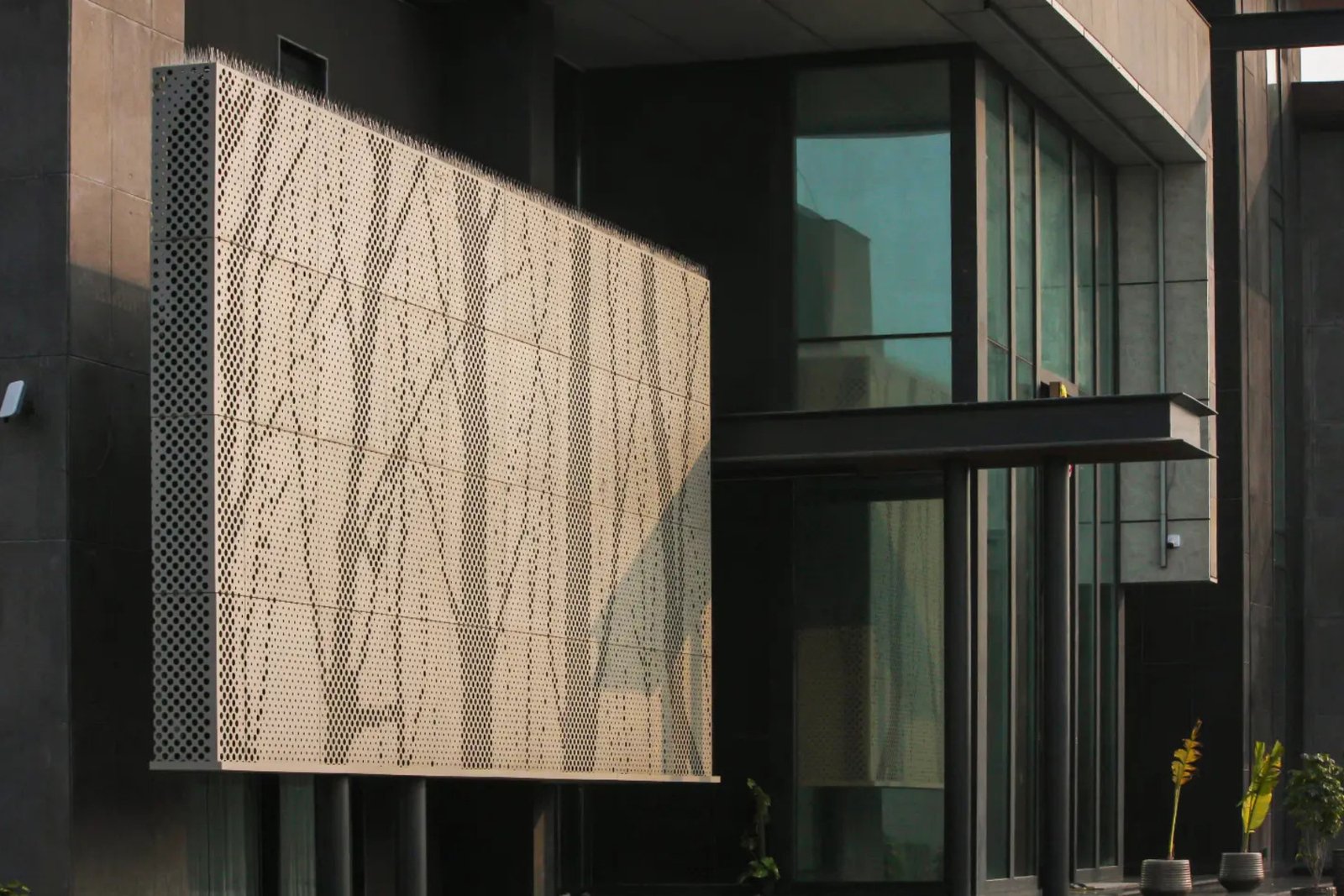 how an image can transform into a facade